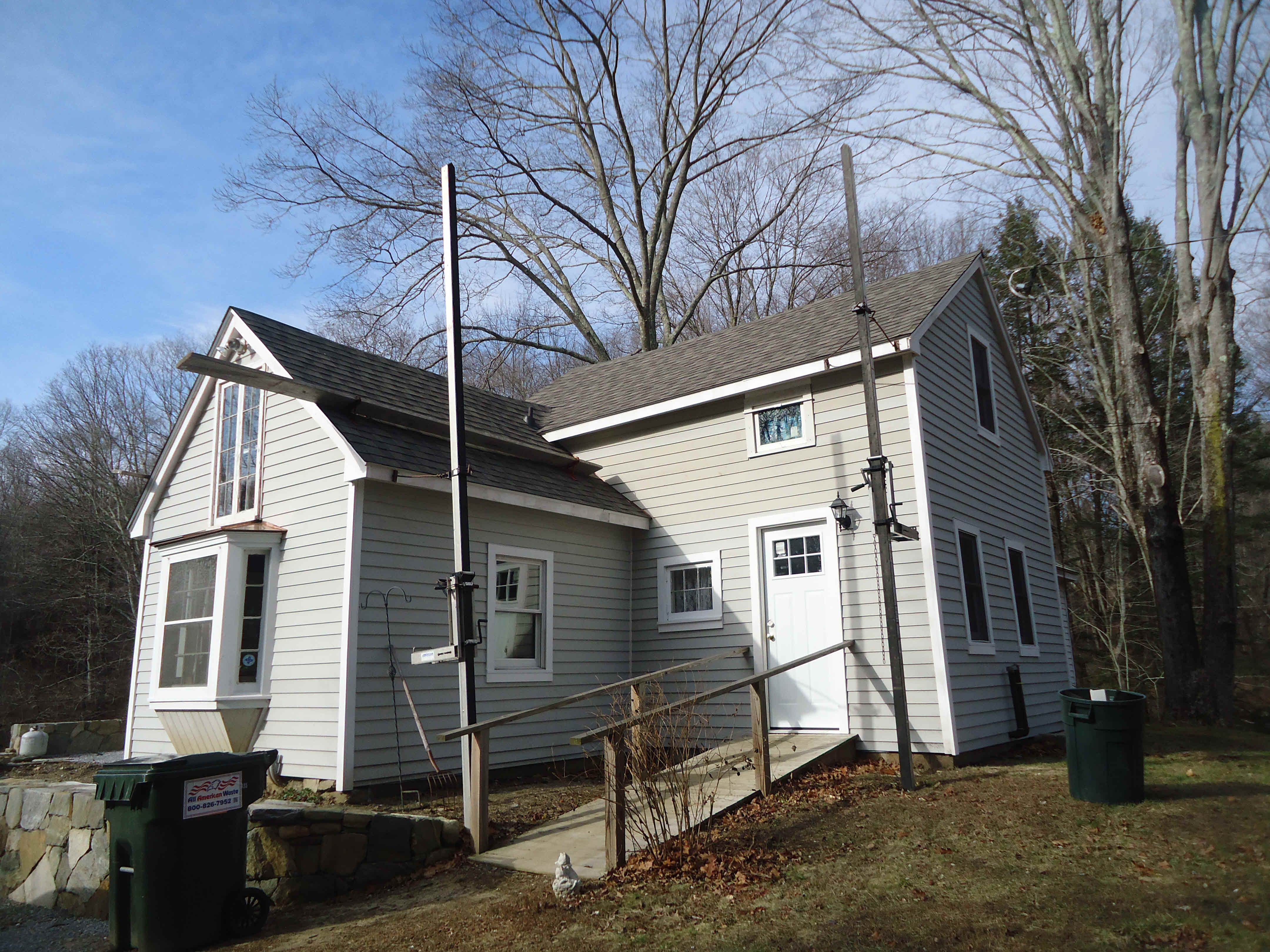 Building photograph for 3 HEMLOCK RD